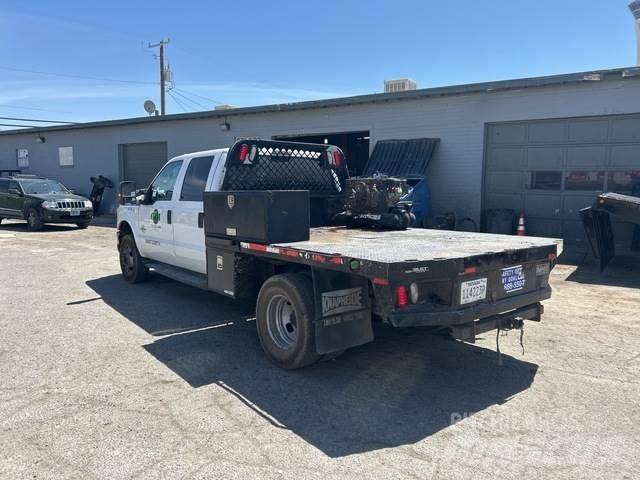 Ford F-350 شاحنات مسطحة/مفصلية الجوانب