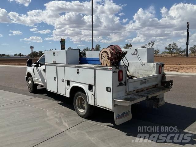 Ford F-350 شاحنات خفيفة/مفصلية الجوانب