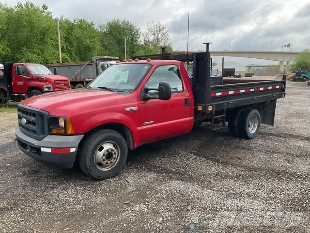 Ford F-350 شاحنات مسطحة/مفصلية الجوانب