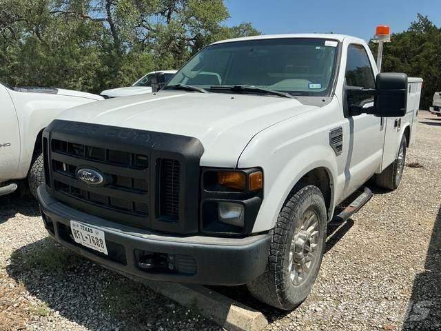 Ford F-350 شاحنات خفيفة/مفصلية الجوانب