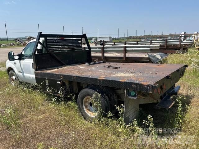 Ford F-350 شاحنات مسطحة/مفصلية الجوانب
