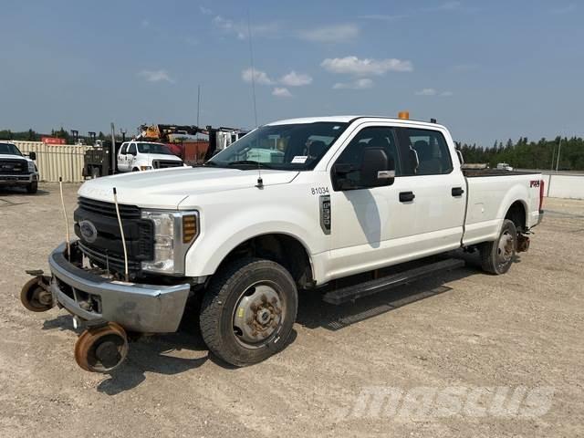 Ford F-350 أخرى