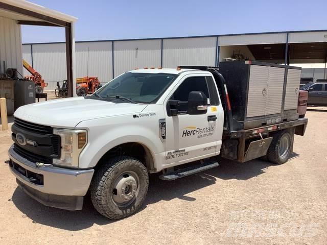 Ford F-350 مركبات الأغراض العامة