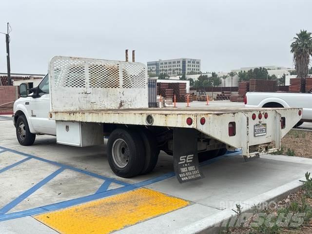 Ford F-350 شاحنات مسطحة/مفصلية الجوانب