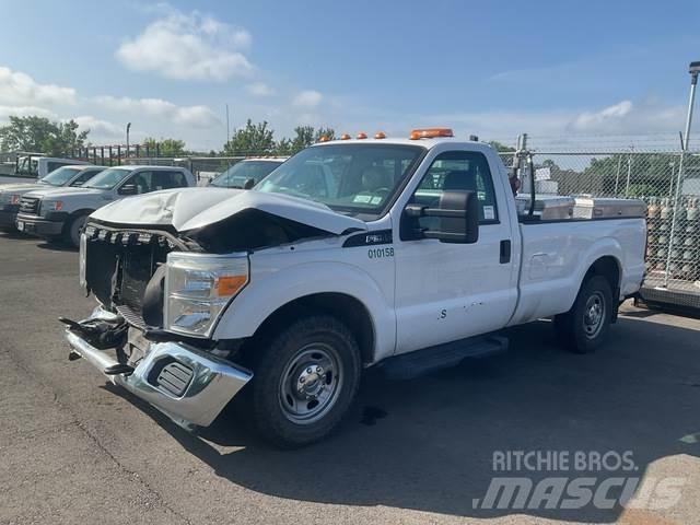 Ford F-350 أخرى