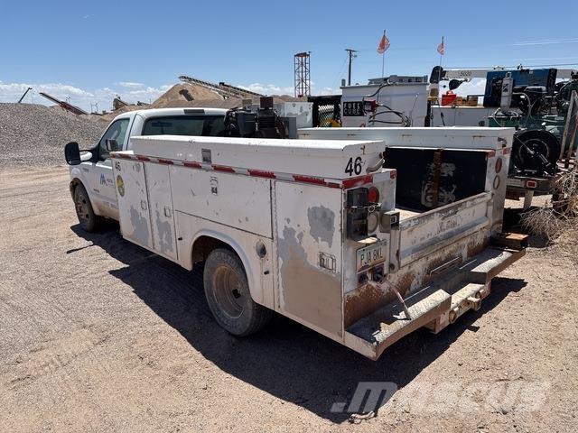 Ford F-350 شاحنات خفيفة/مفصلية الجوانب