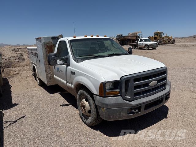Ford F-350 شاحنات خفيفة/مفصلية الجوانب