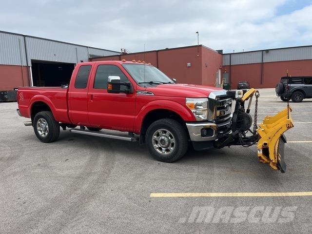 Ford F-350 شاحنات خفيفة/مفصلية الجوانب