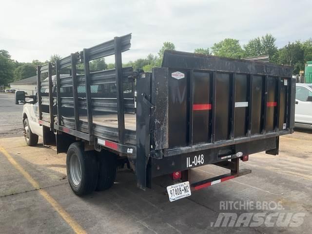 Ford F-350 شاحنات مسطحة/مفصلية الجوانب