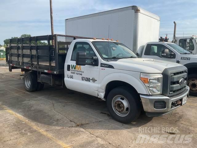 Ford F-350 شاحنات مسطحة/مفصلية الجوانب