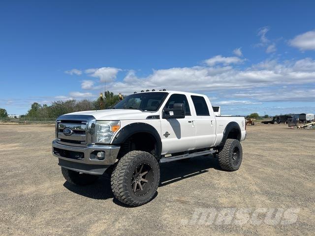 Ford F-350 شاحنات خفيفة/مفصلية الجوانب
