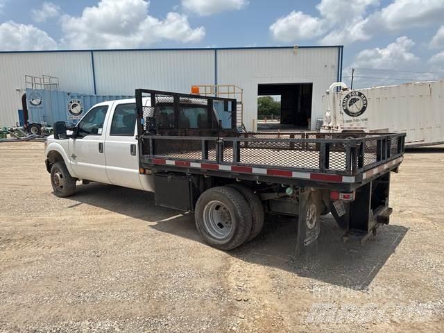 Ford F-350 شاحنات مسطحة/مفصلية الجوانب