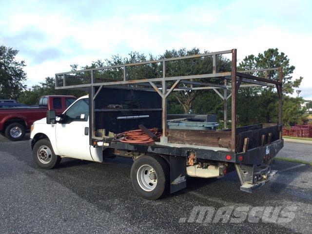 Ford F-350 شاحنات مسطحة/مفصلية الجوانب