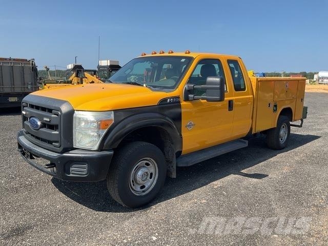 Ford F-350 شاحنات خفيفة/مفصلية الجوانب