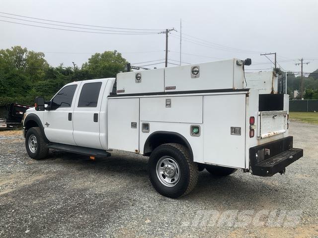 Ford F-350 شاحنات خفيفة/مفصلية الجوانب