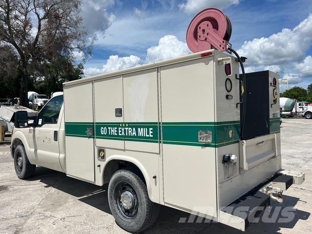 Ford F-350 شاحنات خفيفة/مفصلية الجوانب