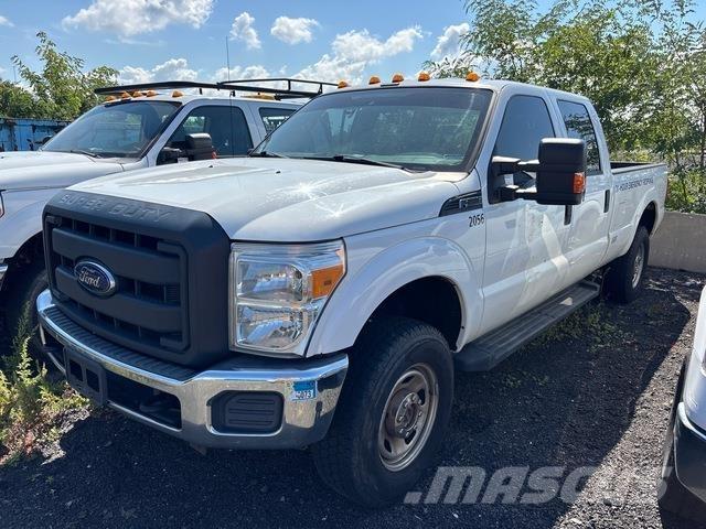 Ford F-350 شاحنات خفيفة/مفصلية الجوانب