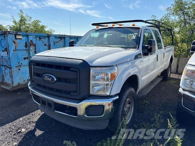 Ford F-350 شاحنات خفيفة/مفصلية الجوانب