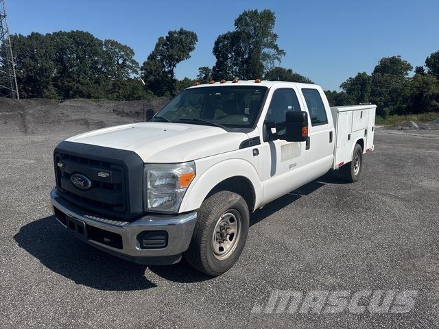 Ford F-350 شاحنات خفيفة/مفصلية الجوانب