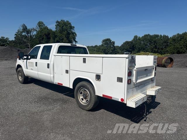 Ford F-350 شاحنات خفيفة/مفصلية الجوانب