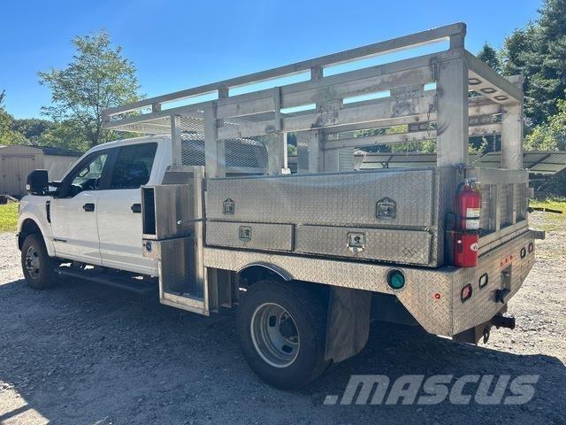 Ford F-350 شاحنات خفيفة/مفصلية الجوانب