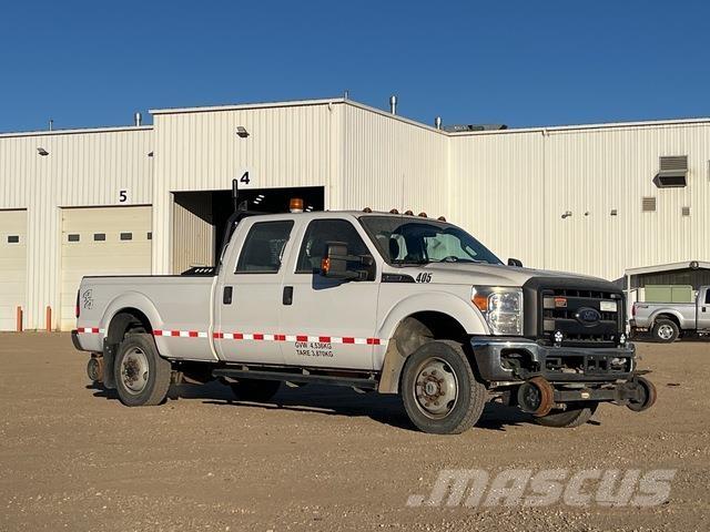 Ford F-350 شاحنات خفيفة/مفصلية الجوانب