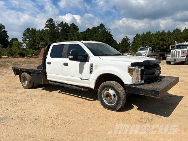 Ford F-350 شاحنات مسطحة/مفصلية الجوانب