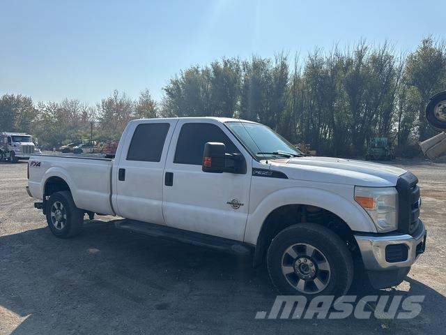 Ford F-350 شاحنات خفيفة/مفصلية الجوانب