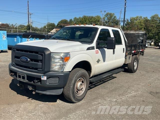 Ford F-350 شاحنات مسطحة/مفصلية الجوانب