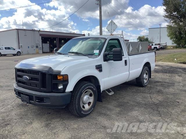 Ford F-350 شاحنات خفيفة/مفصلية الجوانب