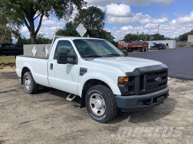 Ford F-350 شاحنات خفيفة/مفصلية الجوانب