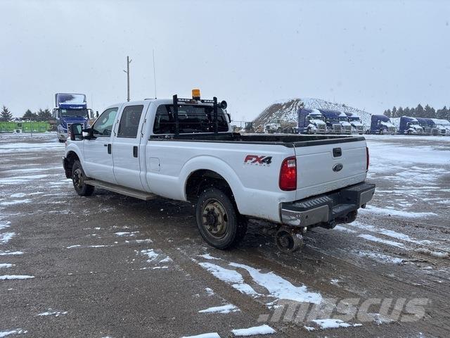 Ford F-350 شاحنات خفيفة/مفصلية الجوانب