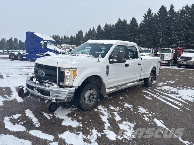 Ford F-350 شاحنات خفيفة/مفصلية الجوانب