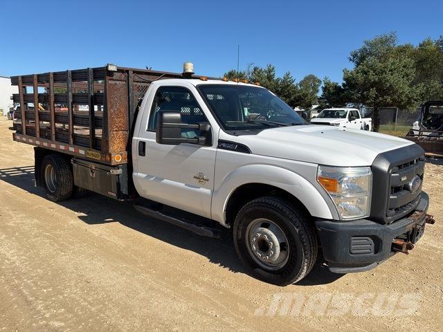 Ford F-350 شاحنات مسطحة/مفصلية الجوانب