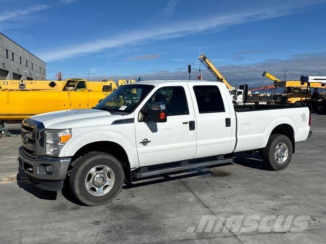 Ford F-350 شاحنات خفيفة/مفصلية الجوانب