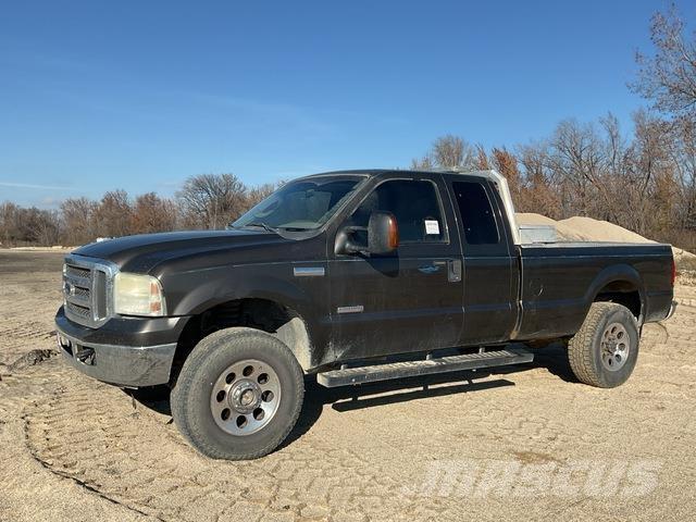 Ford F-350 شاحنات خفيفة/مفصلية الجوانب