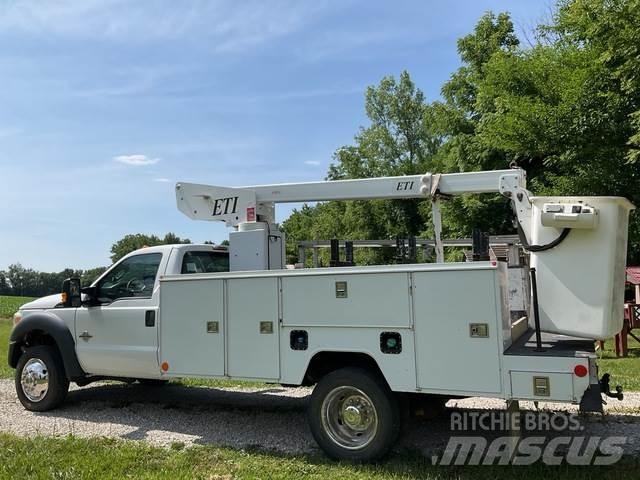 Ford F-450 المنصات الهوائية المثبتة على شاحنة