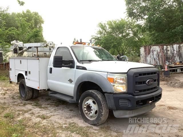 Ford F-450 مركبات الأغراض العامة