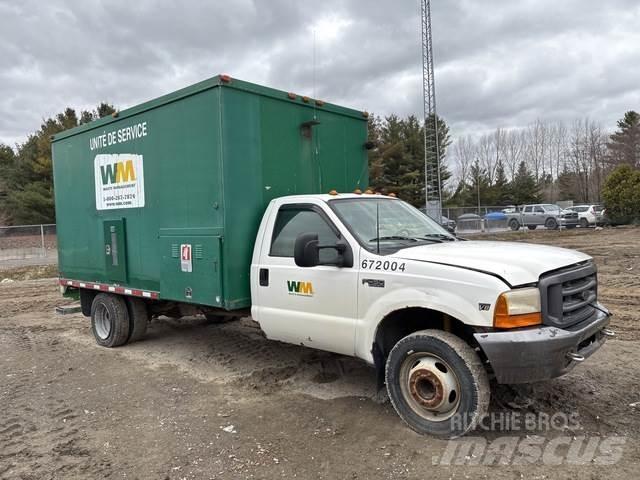Ford F-450 شاحنات خفيفة/مفصلية الجوانب