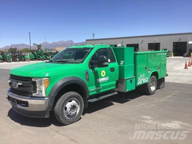 Ford F-450 مركبات الأغراض العامة