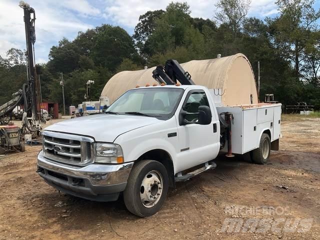 Ford F-450 شاحنات خفيفة/مفصلية الجوانب