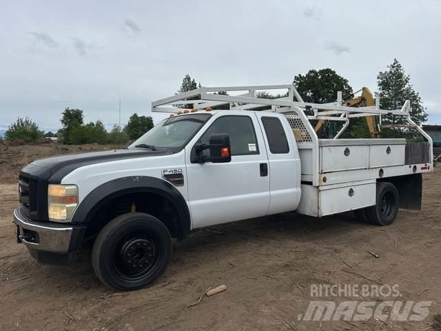 Ford F-450 شاحنات خفيفة/مفصلية الجوانب