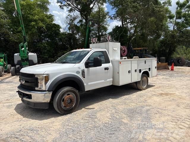 Ford F-450 مركبات الأغراض العامة