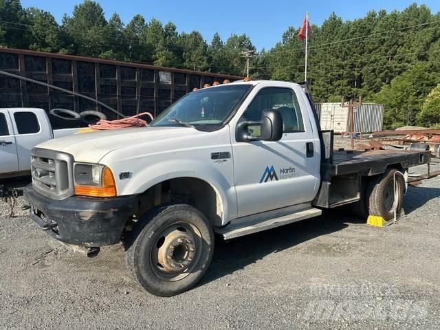 Ford F-450 شاحنات مسطحة/مفصلية الجوانب