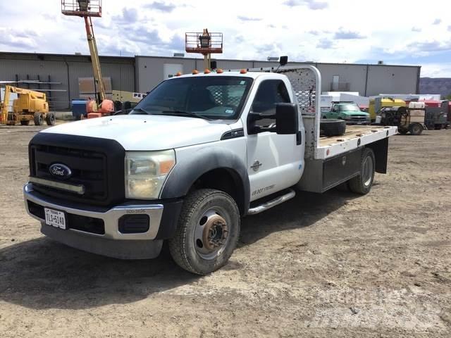 Ford F-450 شاحنات مسطحة/مفصلية الجوانب