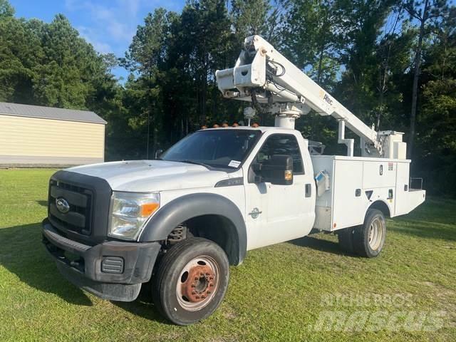 Ford F-450 المنصات الهوائية المثبتة على شاحنة