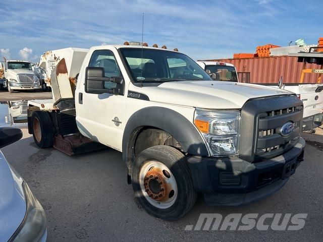Ford F-450 شاحنات كاسحة