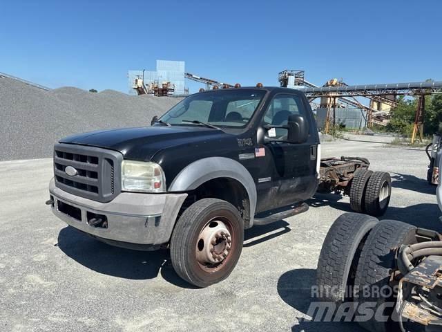Ford F-450 كابينة والداخلية