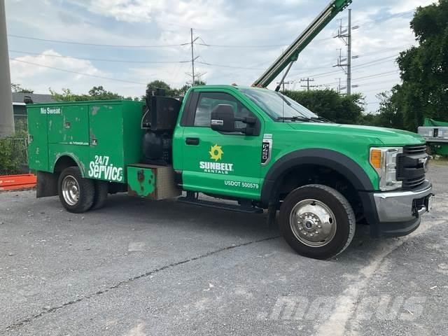 Ford F-450 مركبات الأغراض العامة