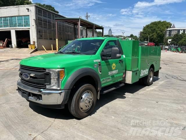 Ford F-450 مركبات الأغراض العامة
